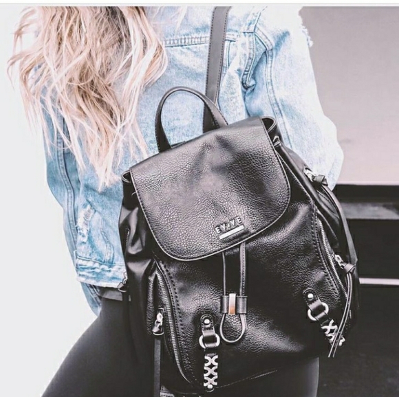 SALE TODAY ONLY ⚘EVVE Milano Backpack - Picture 7 of 9